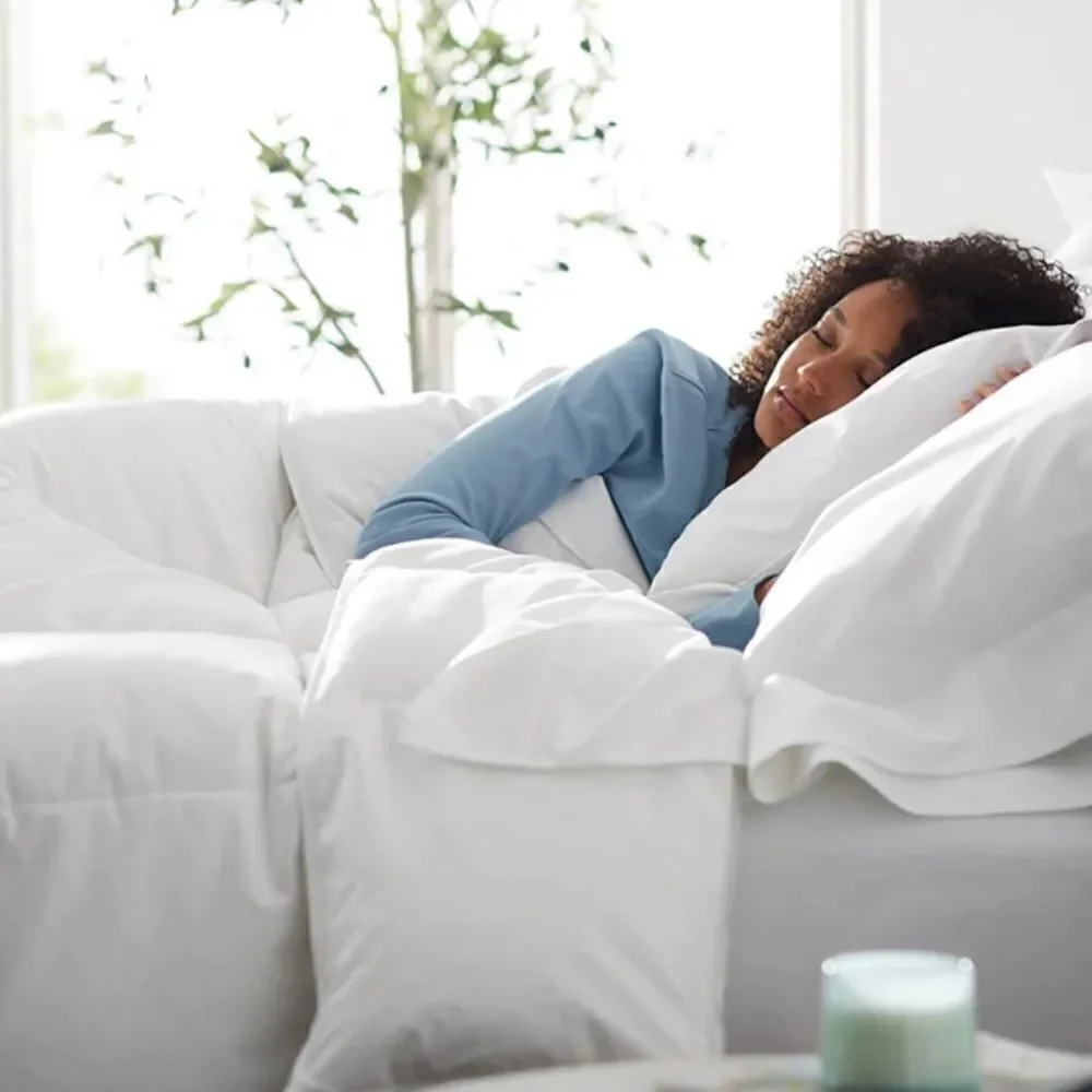 The Company Store Luxe Olympia Down Extra Warmth Comforter in White. Full Size.